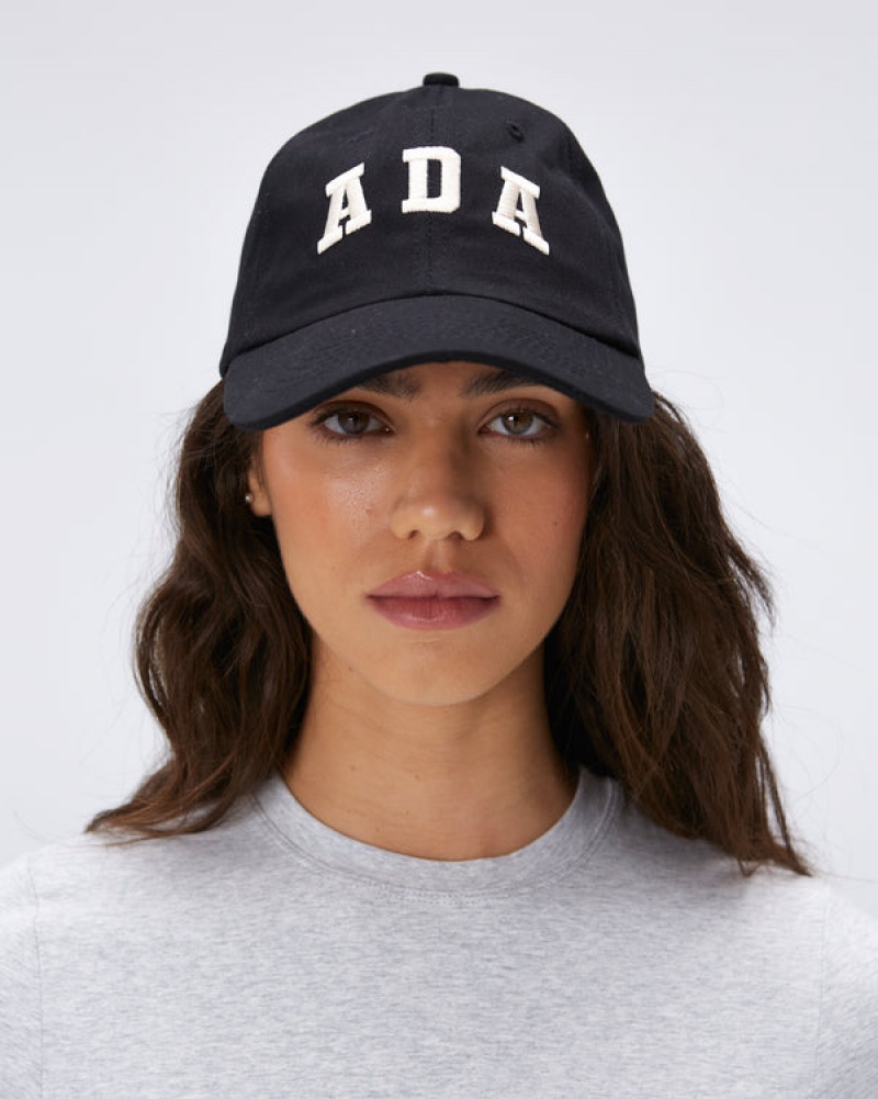 Adanola Cap Sort Hvide | SN-ADA56704